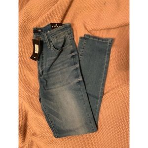 Left to Right skinny jean